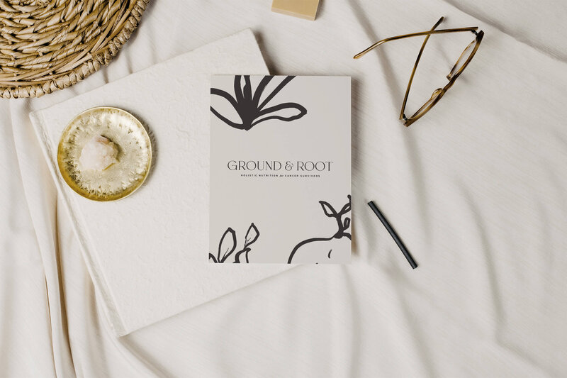 Minimal and Chic Business Cards by Hello Magic Studio.