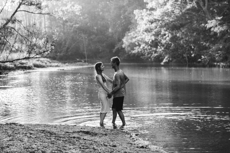 manitowoc-point-beach-state-park-engagement-nikki-n-photography-051