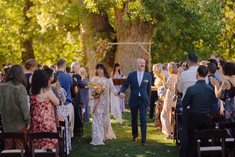 Estes Park Wedding Photographer Denver Wedding Venue Planner Della Terra Mountain Top Fall Colorful Wedding Liz Osban Photography Black Canyon Inn Wyoming Wedding Photographer Elopement Engagement 64