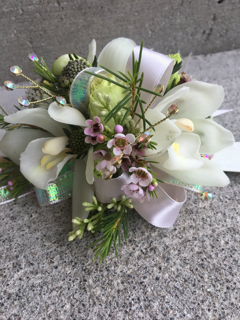 BKC4U WEDDING FLOWERS WHITE ORCHID WRIST CORSAGE
