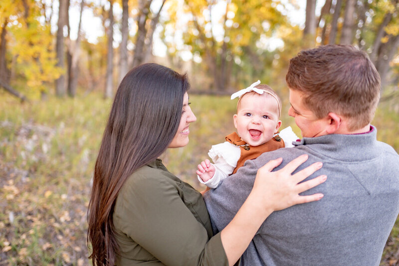 littleton-colorado-family-outdoor-baby-smile