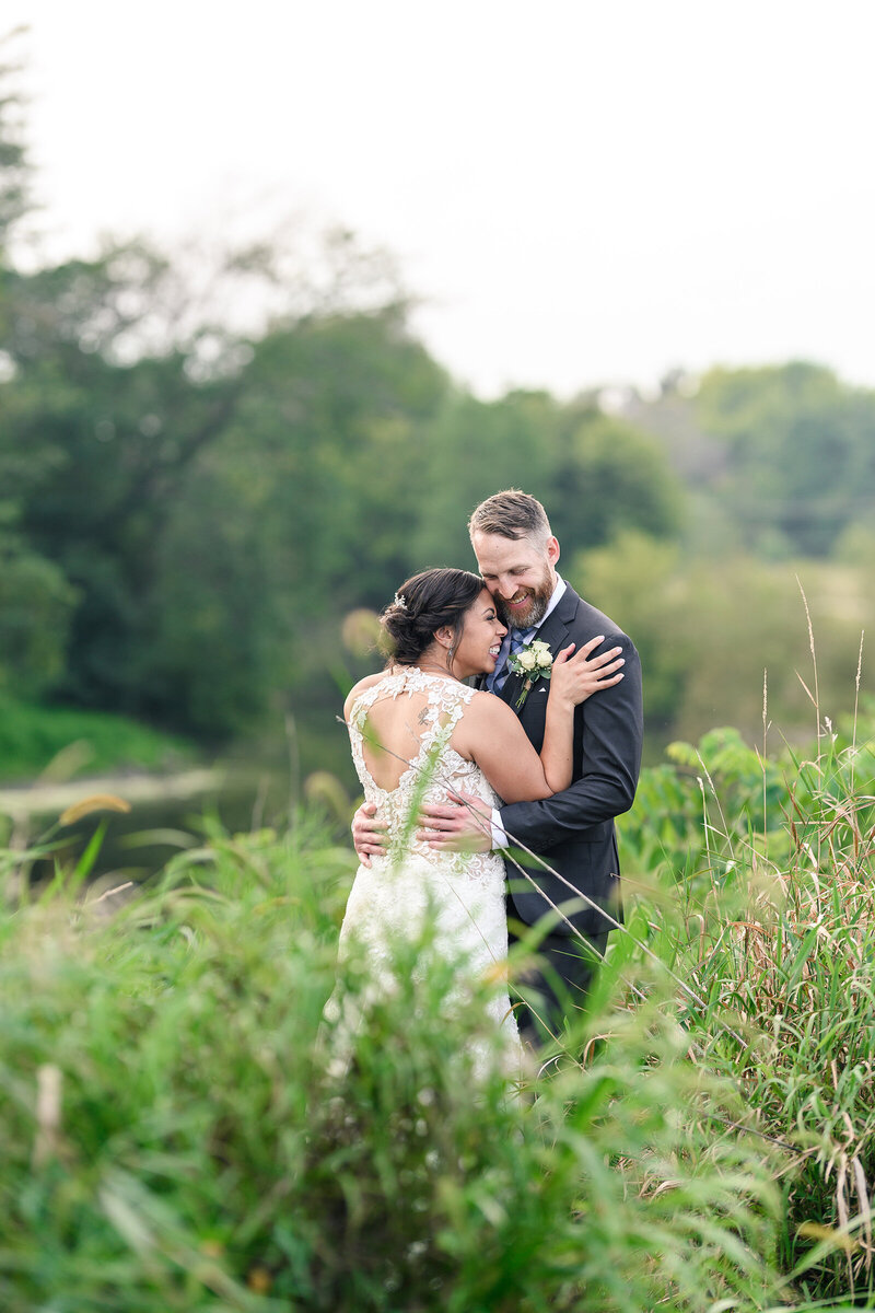 farmin-bettys-wedding-wisconsin-the-paper-elephant-0043