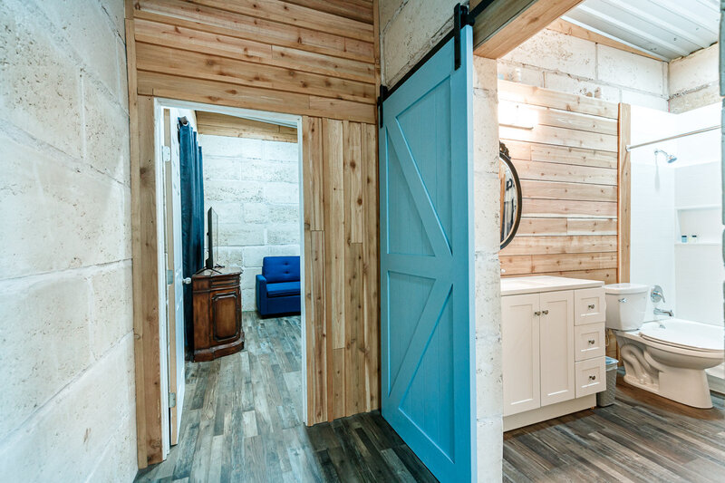 lake cabin 5