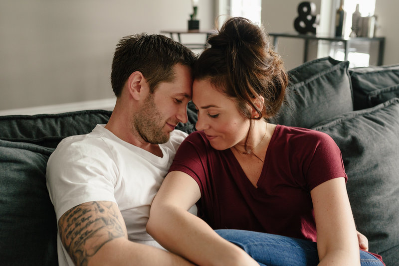 milwaukee-home-engagement-the-paper-elephant-042