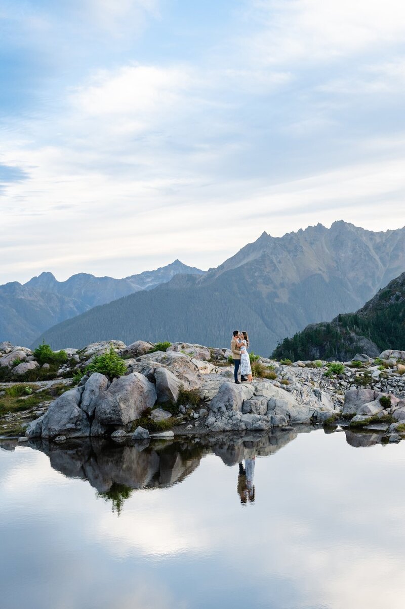adventure-engagement-photographer
