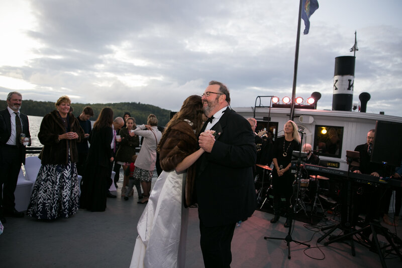 Bride dancing with her father | Wedding Photography