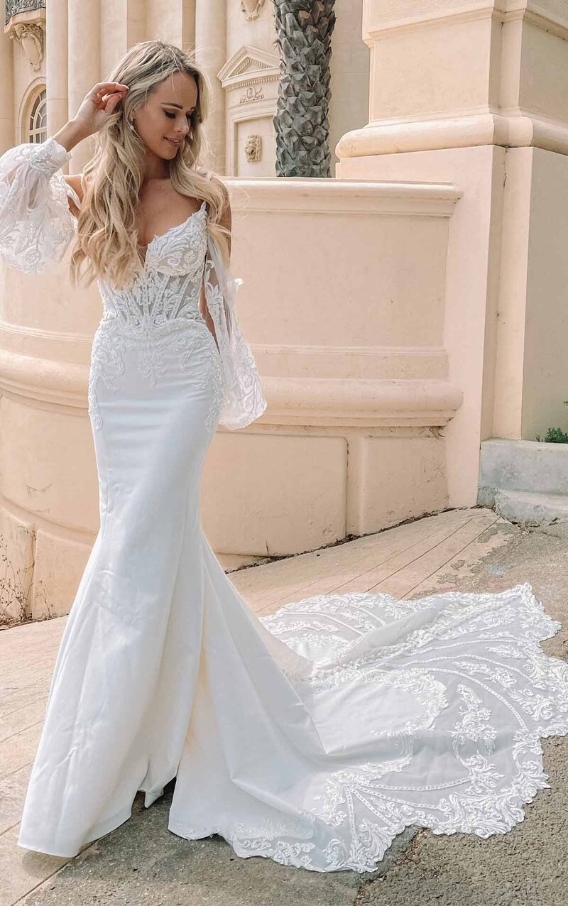 Nunziata Bridal Boutique - Sarnia, Ontario - Martina Liana 1406-1