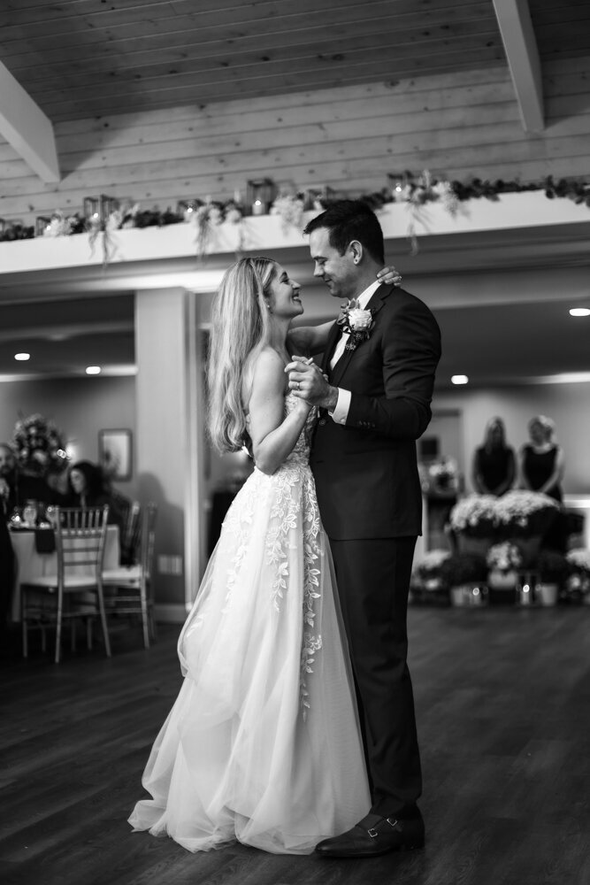 Erie-Pa-Wedding-Photography-Lakeview-Country-Club-Wedding-2