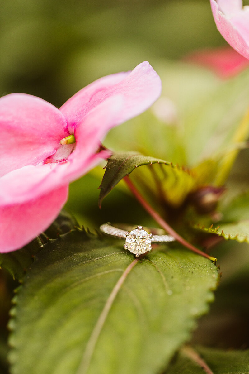 Ring Floral Friday