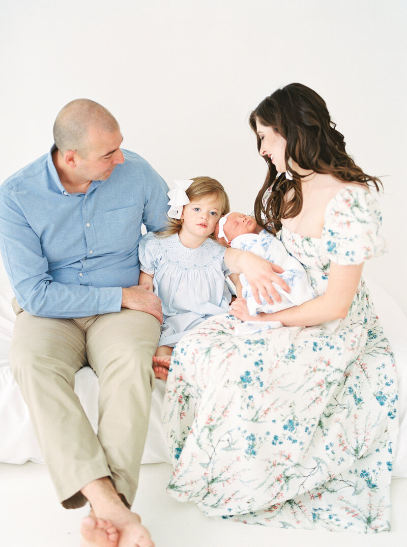 Arkansas Senior Year, Family, Newborn, and Maternity Photographer