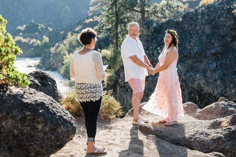 Dillon-Falls-Bend-Oregon-elopement