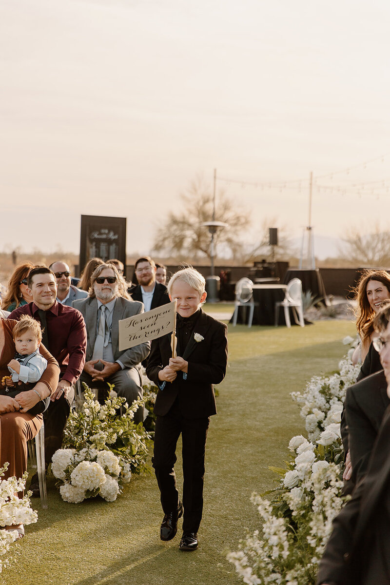 kelsey-kohl-wedding-preview-taylorraephotofilm-89