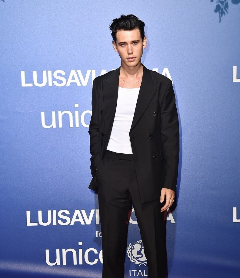 vanessa-hudgens-austin-butler-unicef-summer-gala-03