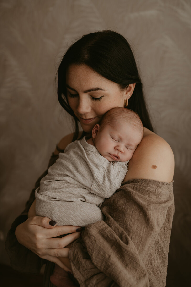 mama met baby