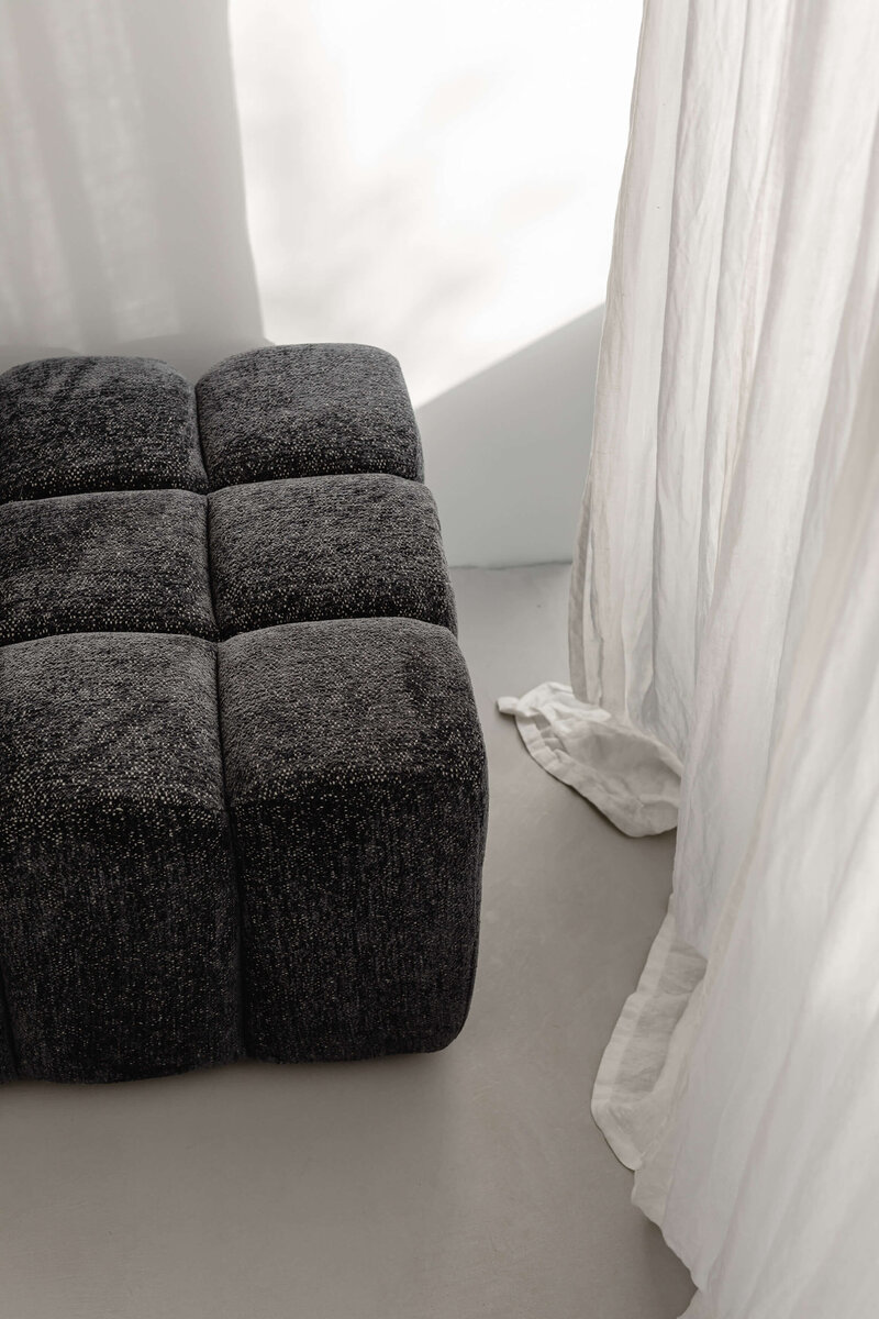 kaboompics_minimalist-interior-decor-home-living-moments-collection-33196