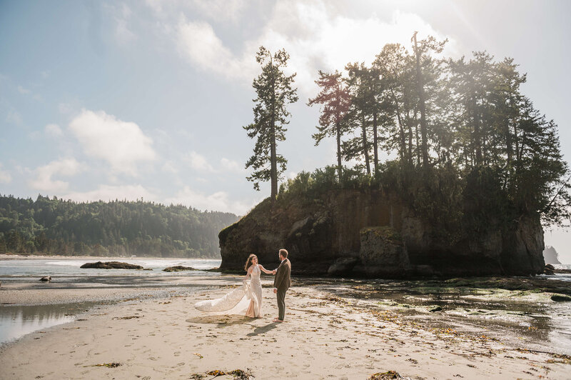 Bride and Groom on their wedding day in Washington State.