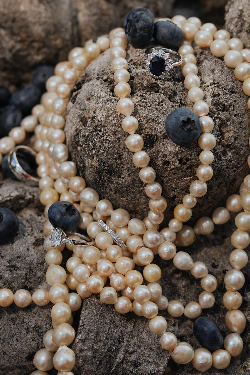 wedding-details-tuscany-jewlery-laurianevega