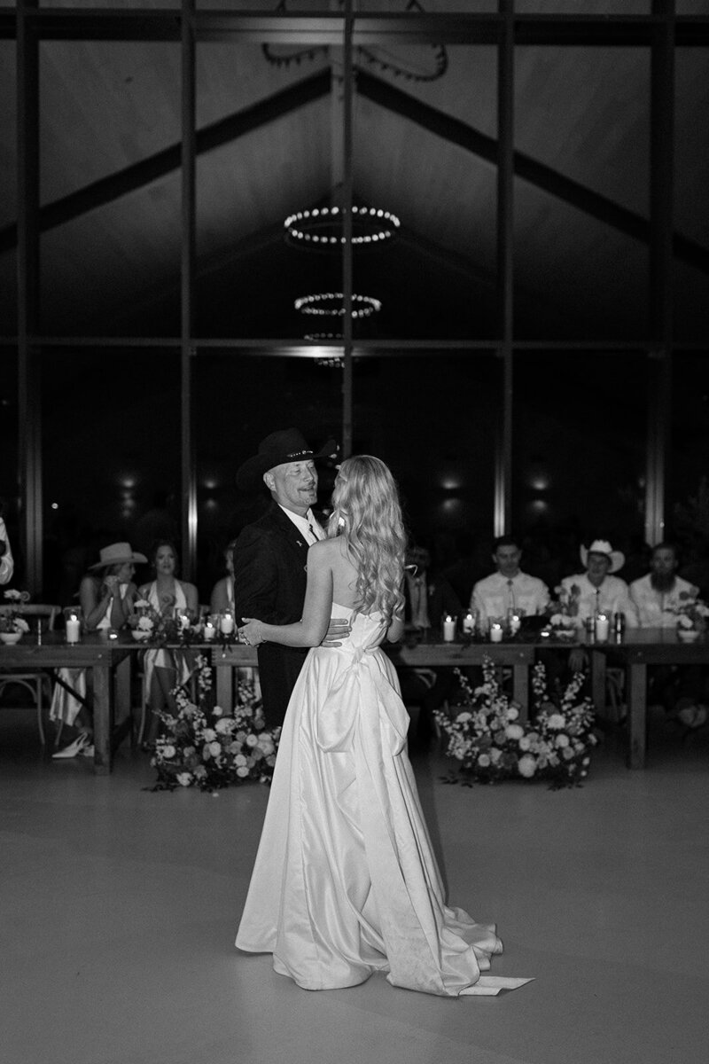 jami-oliver-wedding-preview-taylorraephotofilm-237