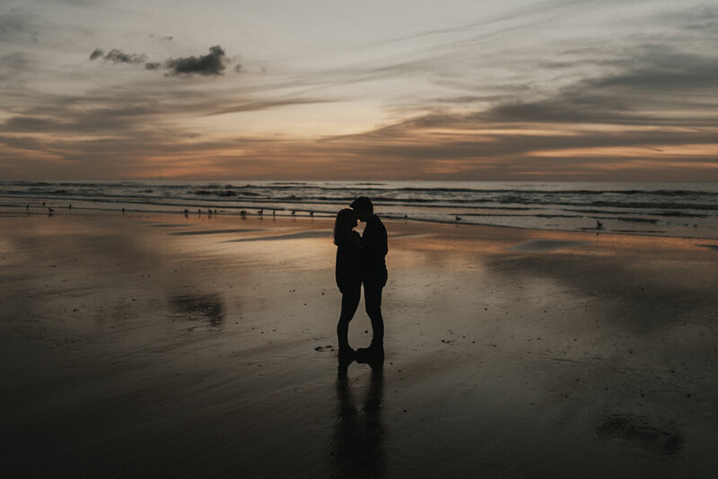 huwelijksaanzoek op het strand
