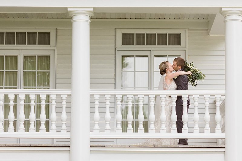 45-Wisconin-Backyard-Estate-Wedding-James-Stokes-Photography