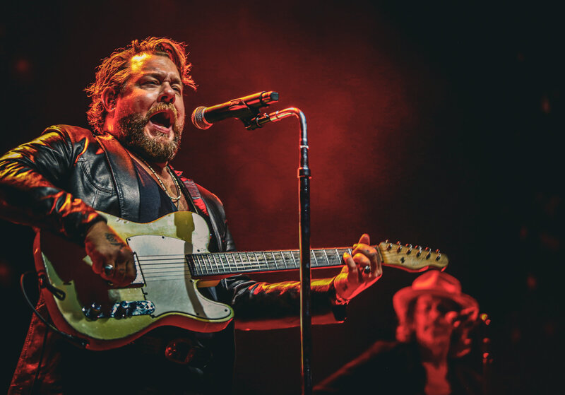 Asheville Photographers Light Shifter Studios captures images of Nathaniel Rateliff 