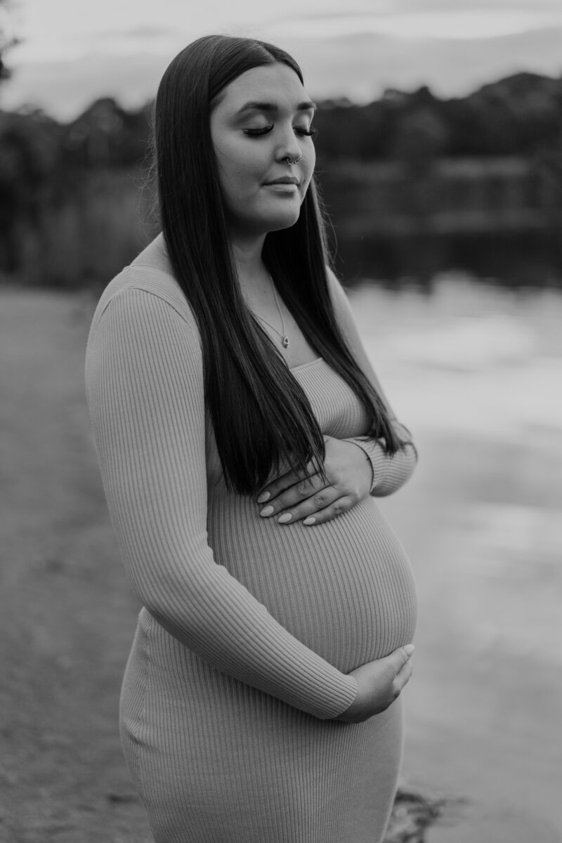 An example from maternity photographer Jake Grinde.