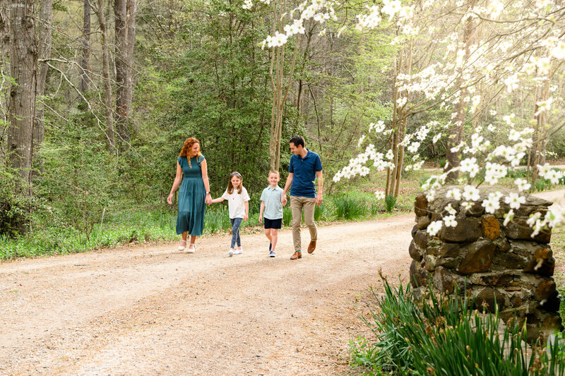 Tobis-Timeless-Treasures-Family-005