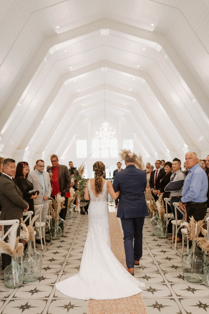 Etre farms Michigan wedding venue saint joseph st luxury barn all inclusive photography photographer -49