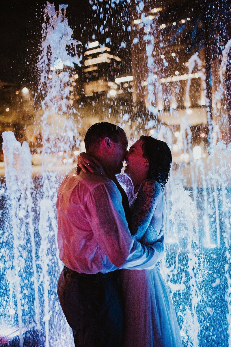 Couple Kissing, photographed by Anna Holden Photo