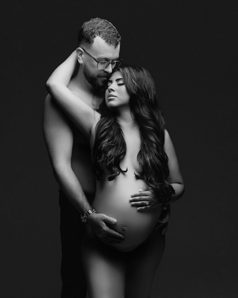 sext couples maternity photoshoot in austin texas