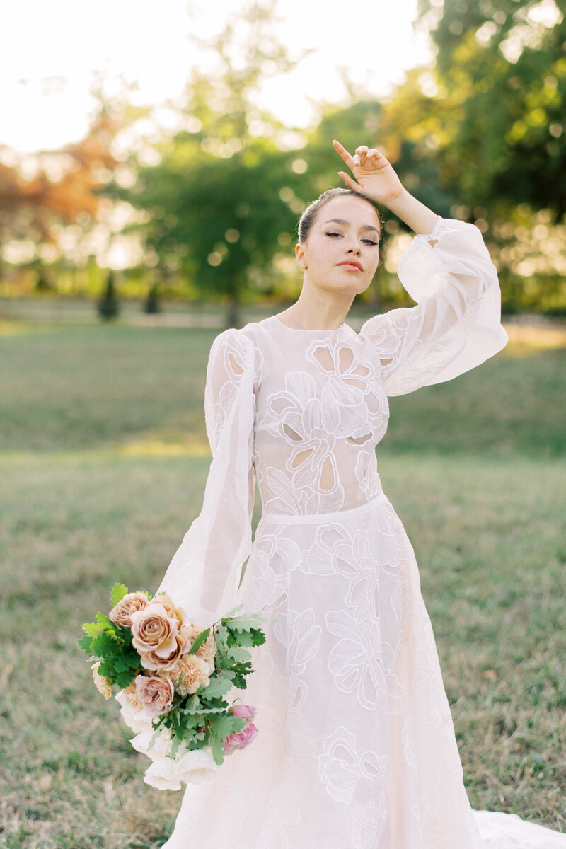 Maïlys Fortune Photography Husband Wife Wedding Weddings Photography France Switzerland Italy Timeless Dreamy Imagery Bilingual French English Destination Weddings Destination Wedding Provence French Riviera Paris Lake Como Tuscany130