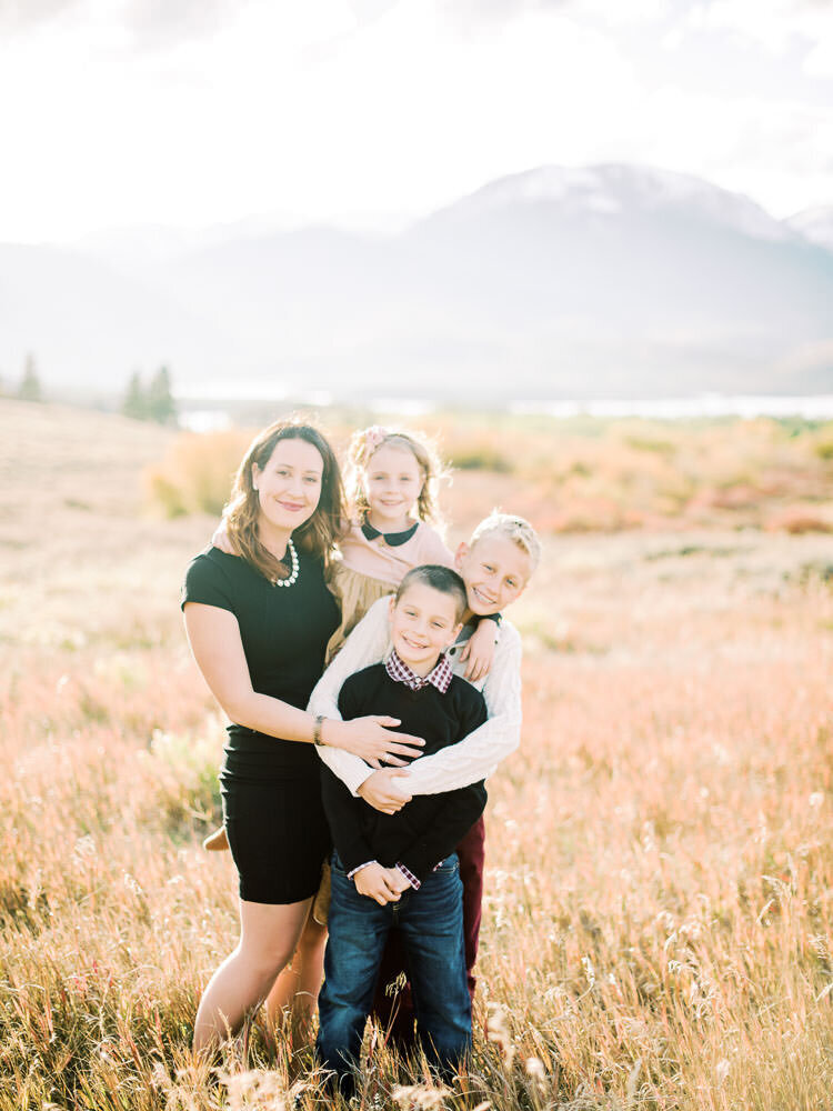 Family photos in the fall foliage on Lake Dillon, Colorado.