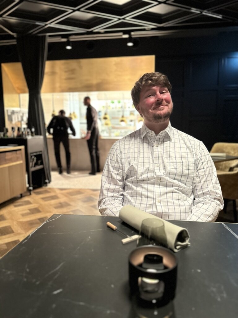 551E3887-BF43-470E-8F3F-C672DB7F155F_1_105_c