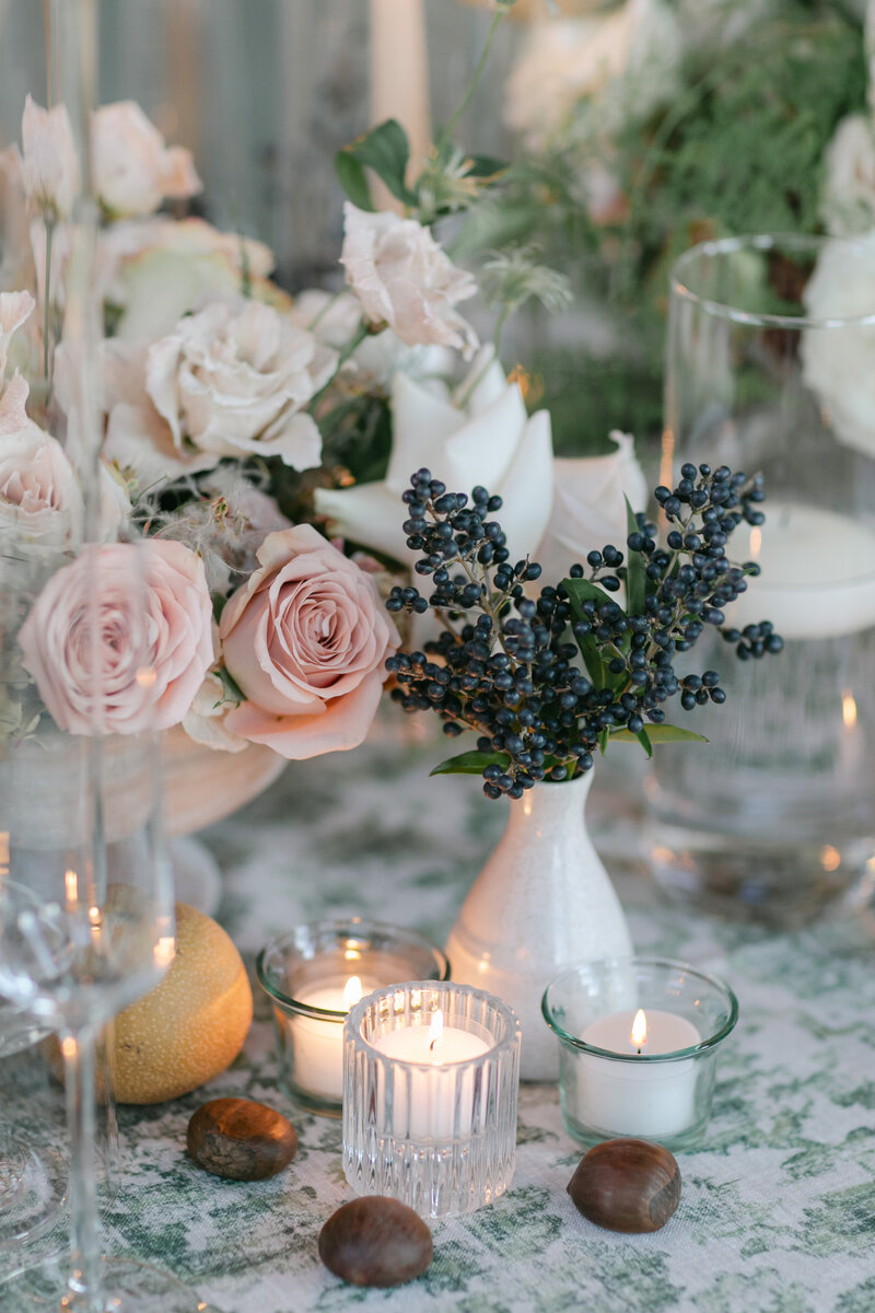 blush-floral-wedding-table-centerpiece