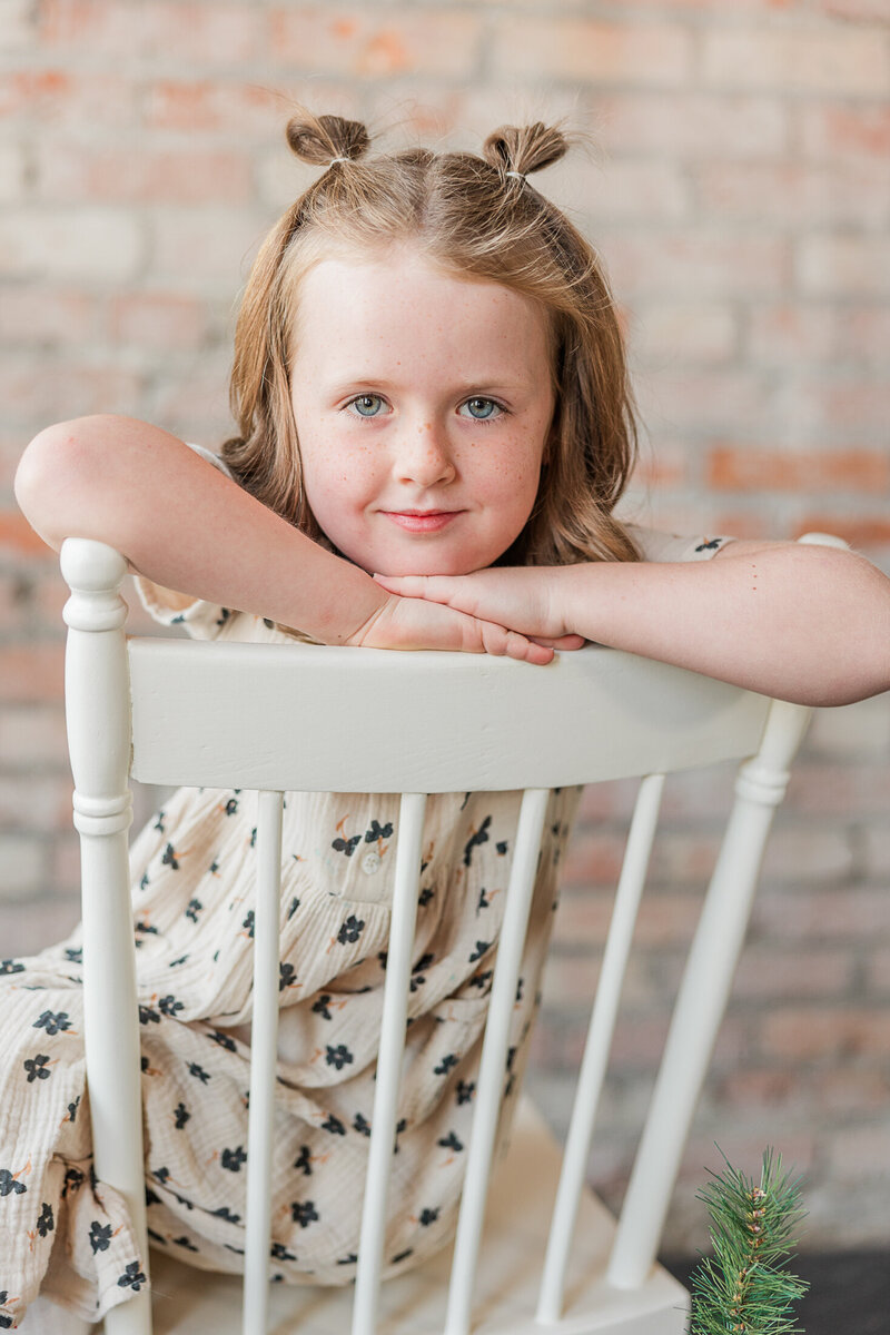 2023 Krystal-Moore-Photography-Christmas-Minis-Moose-Jaw-63