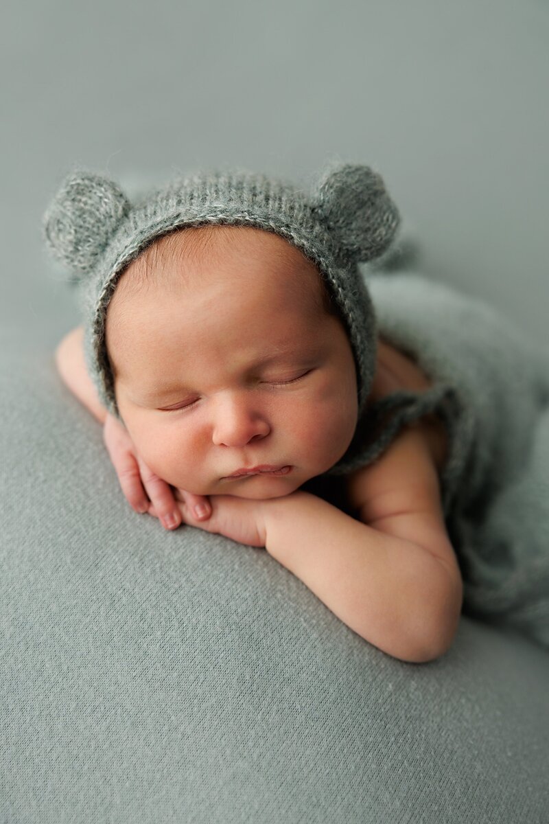 Newport News Newborn Photography, Newborn Photography Newport News, Studio Newborn Photography, Wrapped Newborn Session, Newborn Parent Photography, Newborn Sibling Photography, Newborn Grandparents Photography, Newborn Family Photography, Baby Studio Photos, Newborn Parent Photos, Newborn Sibling Photos, Newborn Grandparents Photos, Newborn Family Photos, Studio Newborn Photos