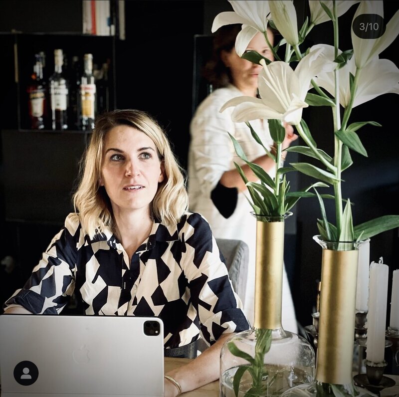 Auomie founder Daniela Celant, a financial coach and business mentor empowering women entrepreneurs.