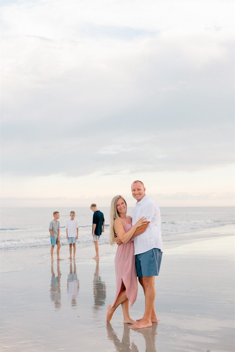 Lamp-and-light-photography-boyer-family-session-burkes-beach-hilton-head-beaufort-bluffton-savannah-24