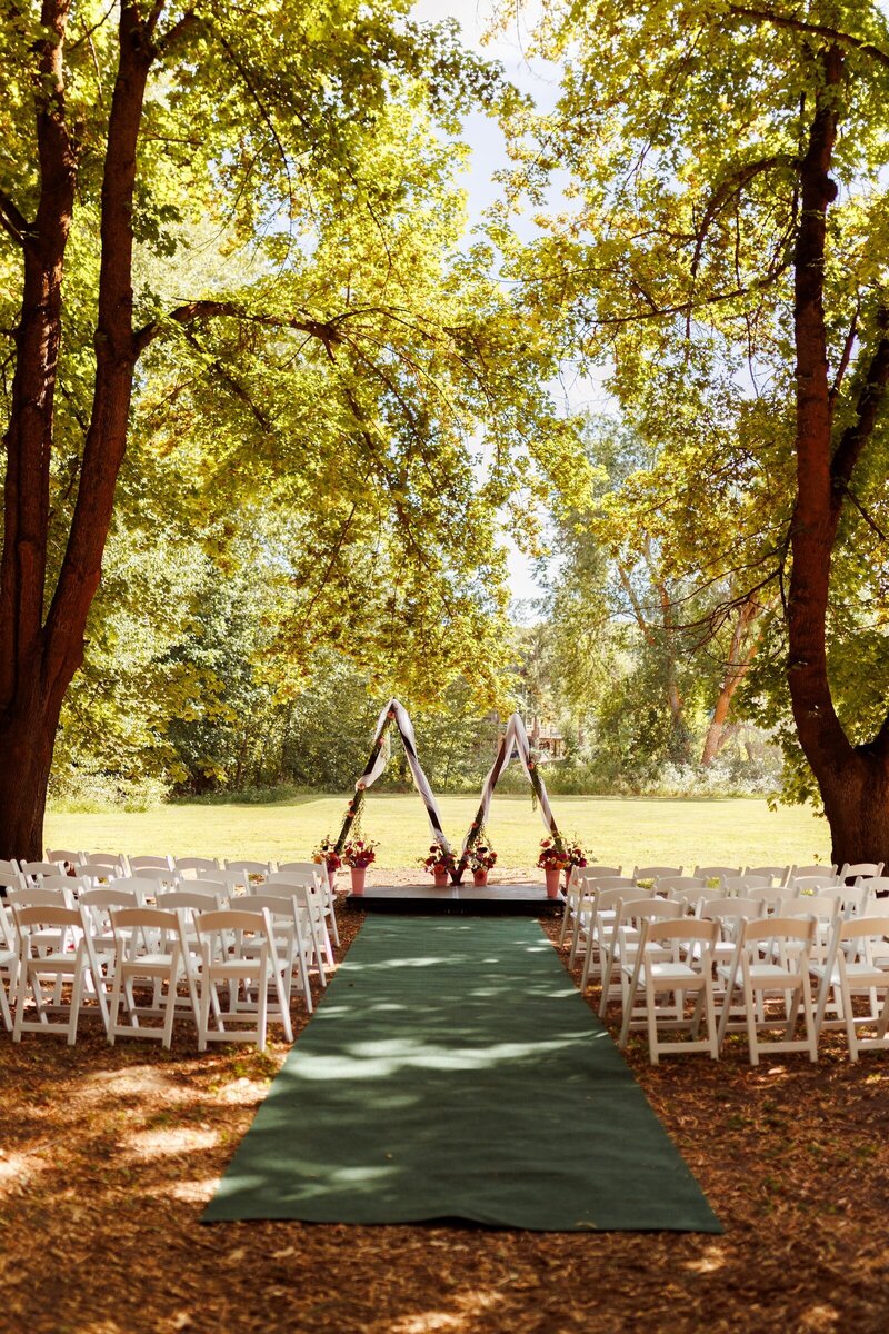 Luke & Madeline - Leavenworth, WA - Wedding Photography-30