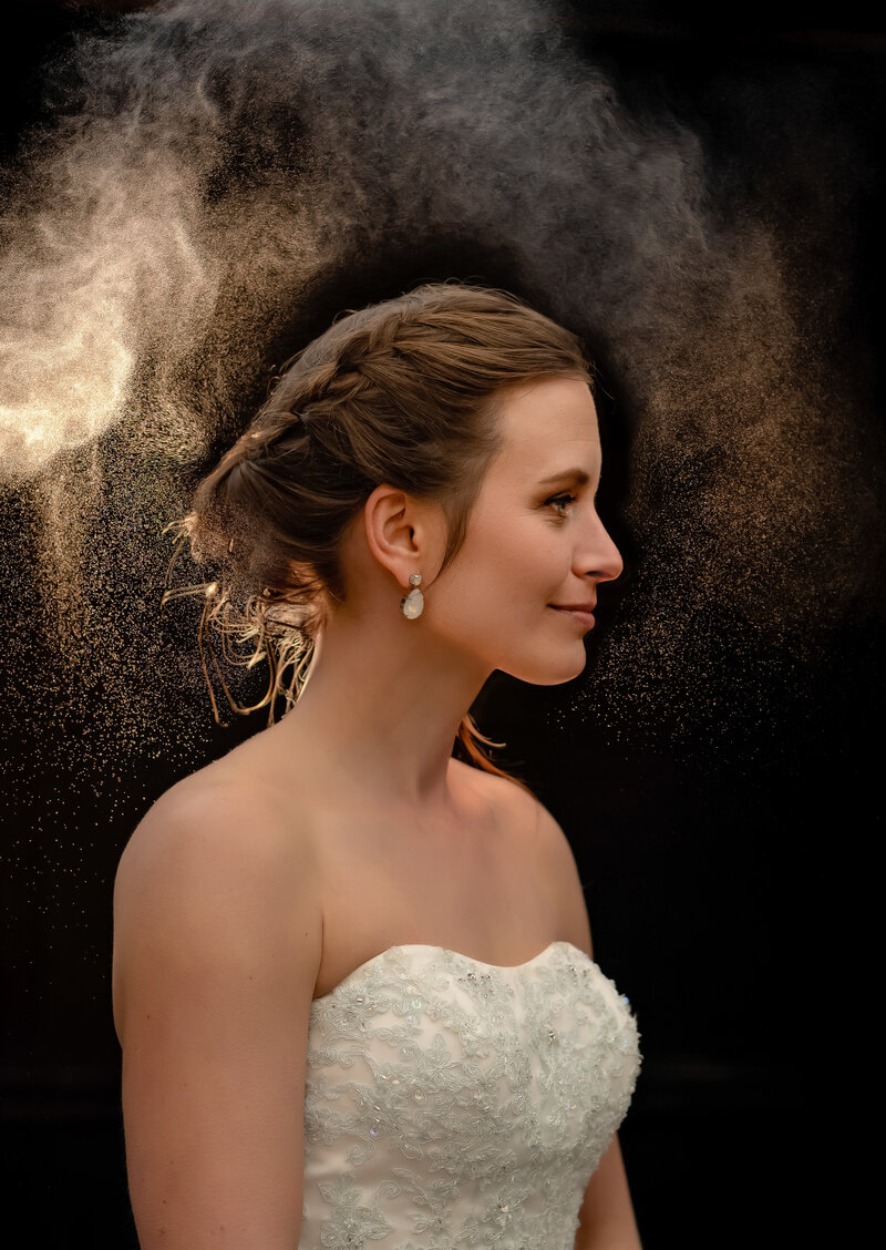 Haarspray foto tijdens bruidsfotografie workshop Juliette Fotografie Academy