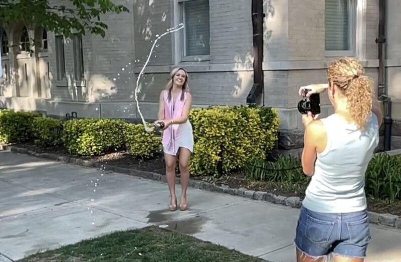 Senior Pictures Session in Charleston, SC | Hope Taylor Photography