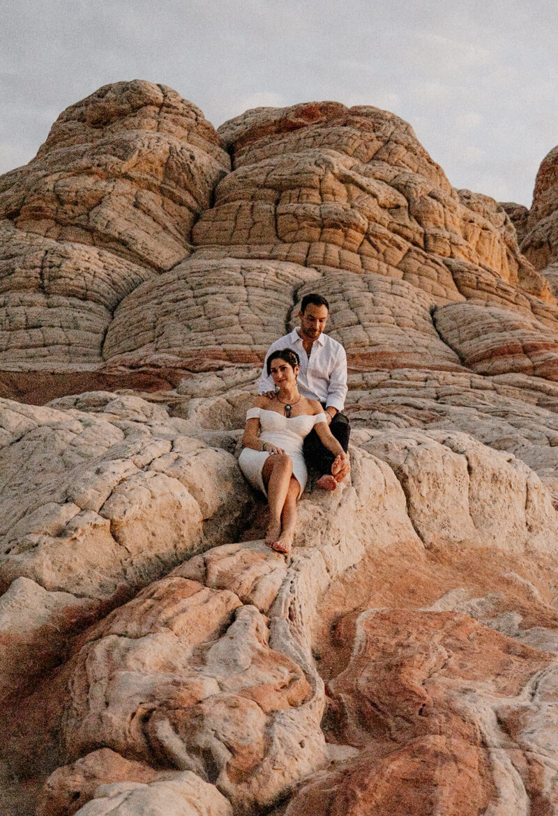 Utah Adventure Elopement_Kanab_UT_White Pocket and Peekaboo Slots_Cave Lakes Ranch Horses18