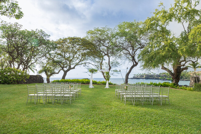 Big Island Wedding venue Package - Royal Kona Ocean front lawn