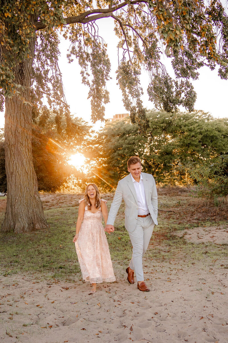 north-avenue-pier-engagement-session (30)