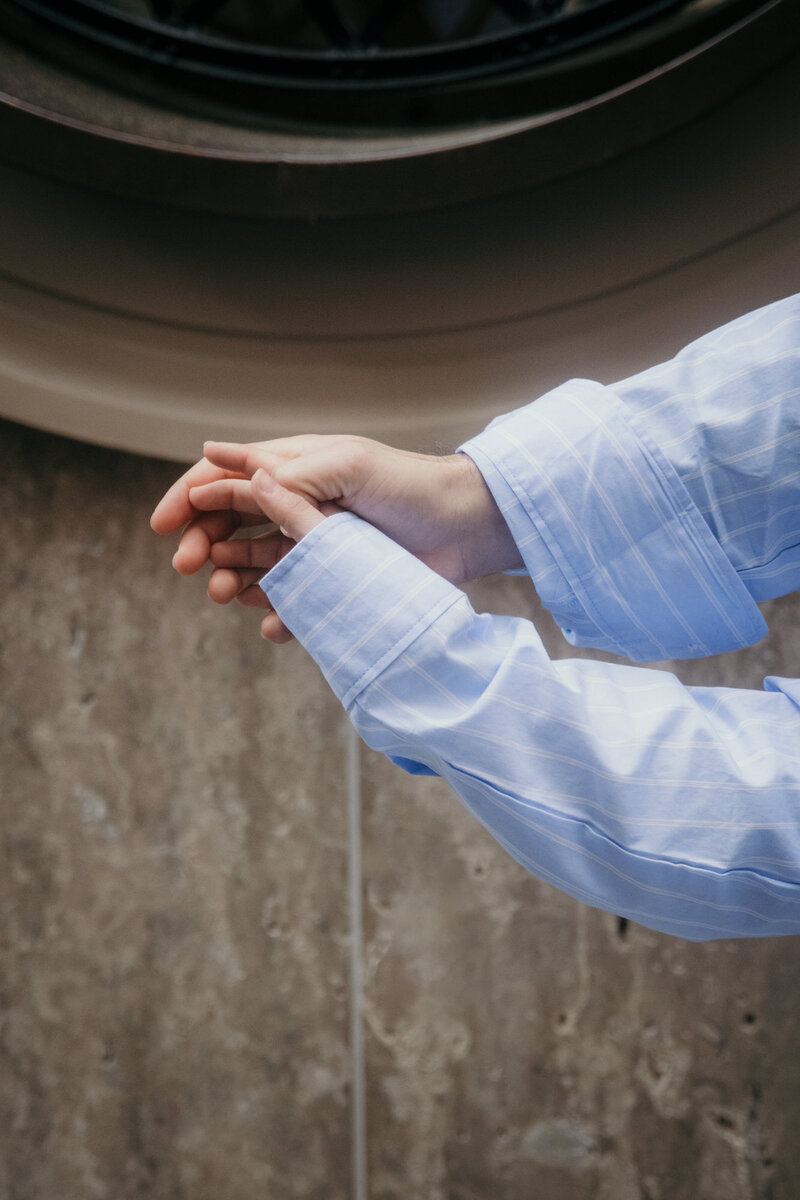 Closeup of a couple holding hands. Couple Photoshoot Los Angeles