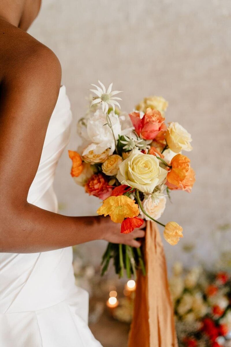 Bride in groom walking down isle