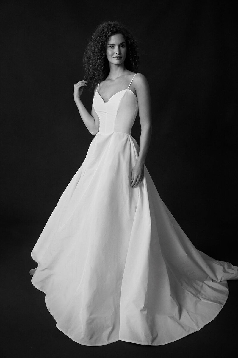 ss24212102bw
