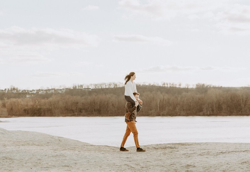 white cliffs of conoy engagement session