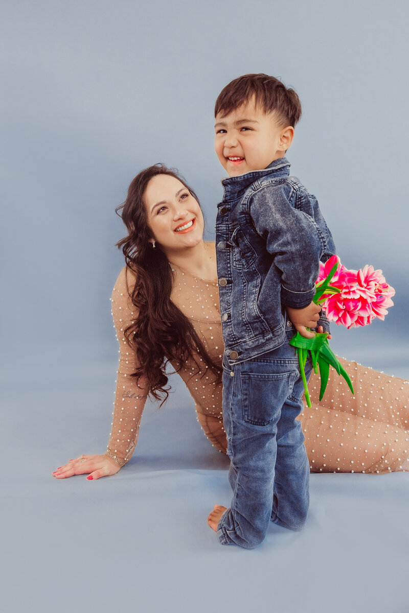 Mum and son Studio Photoshoot _ oh darling creative studio _ Queenstown Photographer20