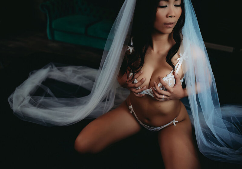 Michigan-Bridal-boudoir-KearstynMeyers97